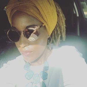 Meet your Posher, Erica